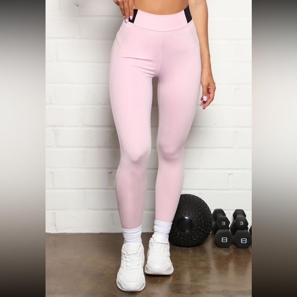 Pink fashion nova leggings - Picture 2 of 3